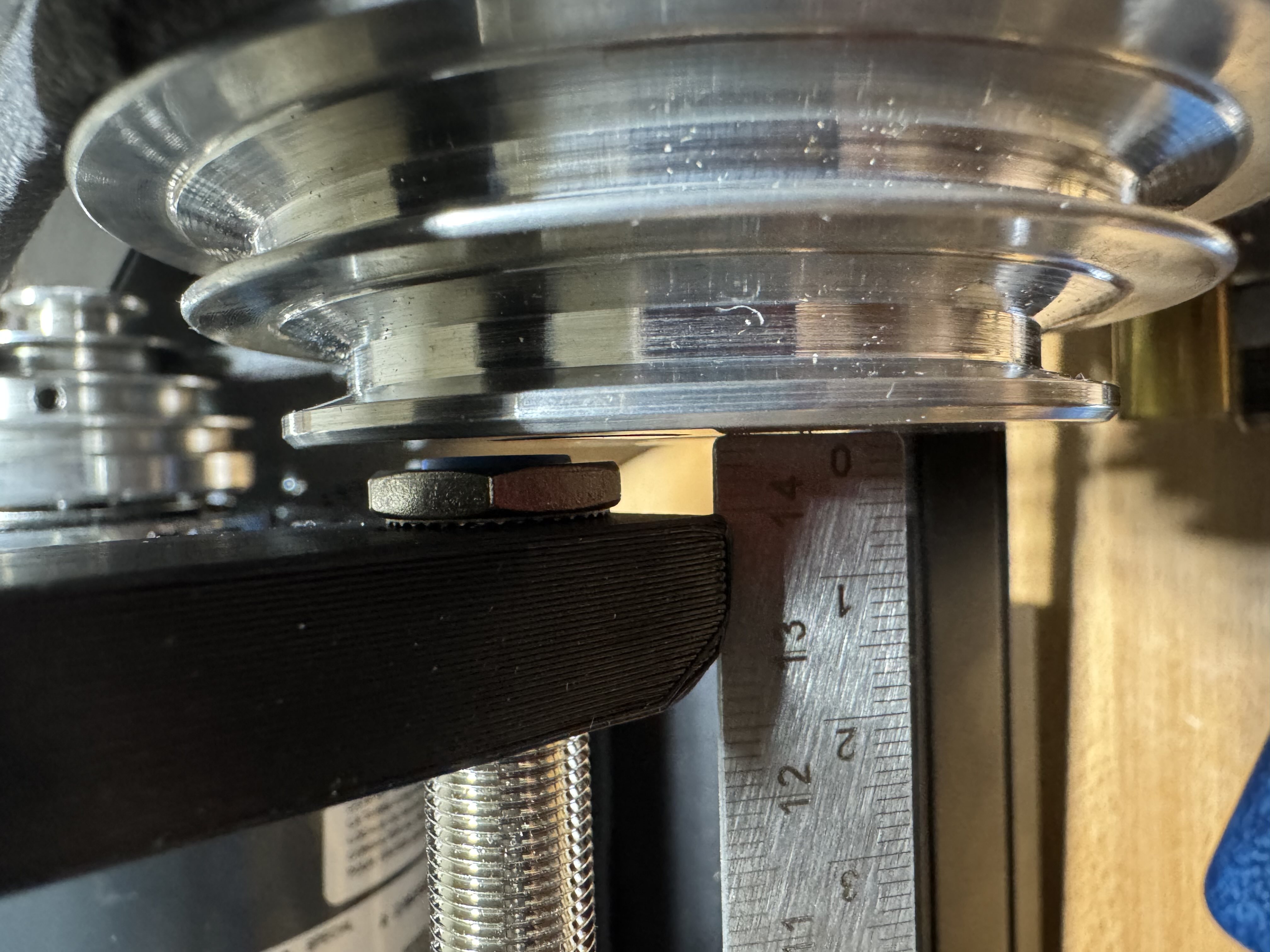 Adjusting the spacing of spindle indexing sensor